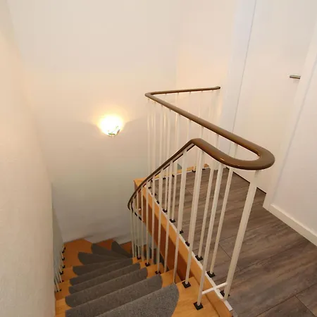 Renovierte Doppelhaushaelfte In Holiday home Nessmersiel