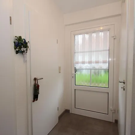 Holiday home Renovierte Doppelhaushaelfte In Nessmersiel